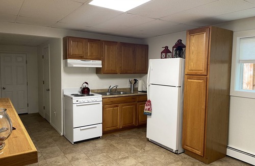 Abbott Loop House | The Raven Lodge, Garden Level Unit 2