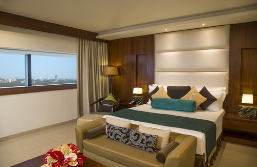 Kozhikode Hotel | The Raviz Calicut
