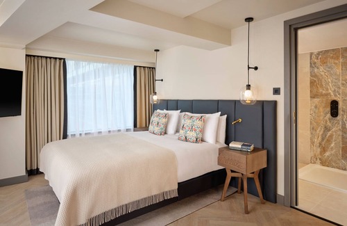 Manchester City Centre Hotel | The Reach at Piccadilly, Manchester, a Tribute Portfolio Hotel