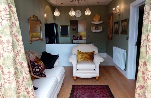 Lincoln Apartment | The Rector's Retreat at the Old Vicarage
