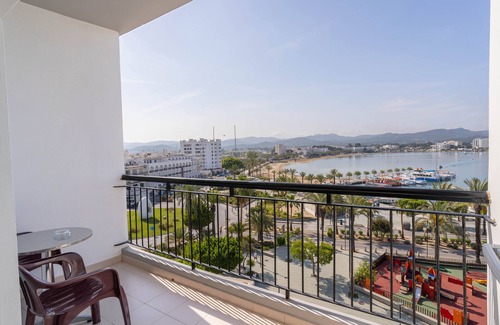 Sant Antoni de Portmany House | The Red Hotel by Ibiza Feeling - Adults only