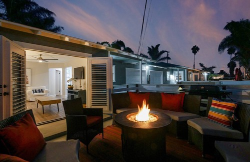 Townsite House | "THE REEF" HOUSE! 1-Short Block to Beach!