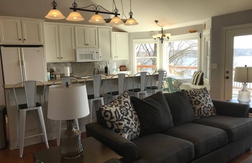 Afton House | The Reinholde near Duck Creek
