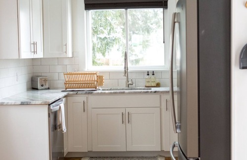 Lancaster House | The Reservoir Inn: A peaceful townhome on the outskirts of Lancaster City