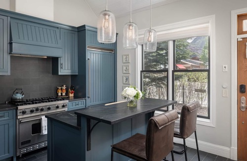 Telluride House | The Residence on South Oak - Perfect location by gondola and private hot tub!