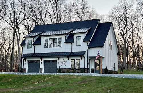 Rustburg House | The Retreat at Candlers Mountain - Liberty Univ 2mi & LYH Airport 2mi