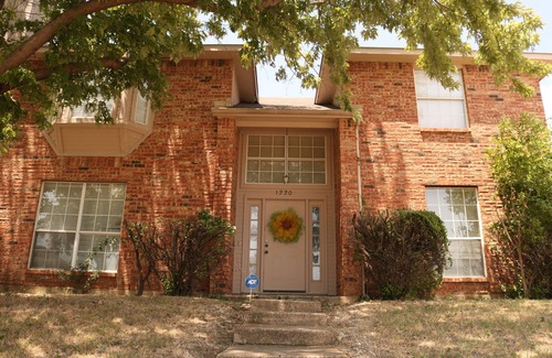 Cedar Hill House | The Retreat on the Hill
