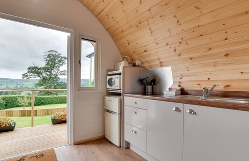 Shute House | The Retreat - Studio House, Sleeps 2
