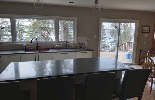 Northern Ontario Cottage | The Retreat: Stunning cottage on Lake of the Woods.