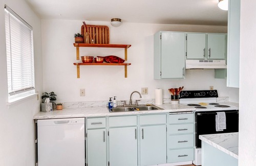 West Valley House | The Retro - vintage inspired duplex unit