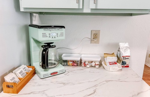 West Valley House | The Retro - vintage inspired duplex unit
