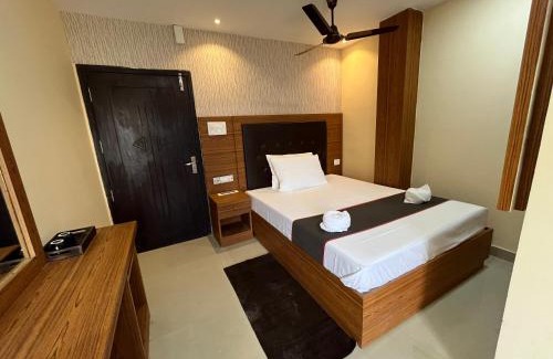 Sualkuchi Hotel | The Rhino