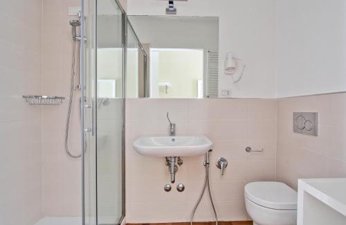 Salario House | The river corner