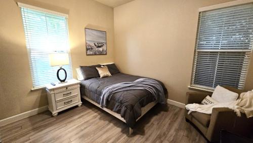 South Bechelli House | The Rivercrest Branch House - Close to Costco, Boat Ramp, Fishing, and Shopping