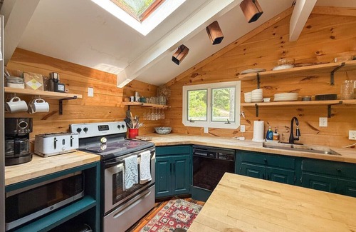 Birchview by the Saco Cabin | The Riverglass | Saco River Oasis, Hot Tub, Views