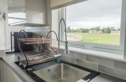 Carlton-in-Cleveland House | The Riverside Lodge - Ukc4058