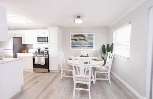 Fort Myers Apartment | The Riverwalk Retreat | Chic Downtown 2BR Condo