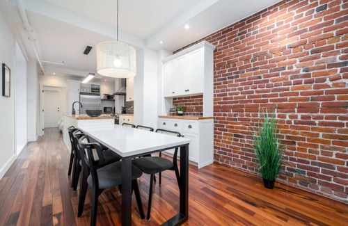 Saint-Roch Apartment | The Rock and Red Luxury Condo/Downtown Quebec city