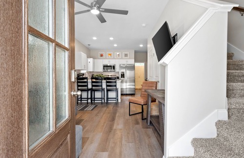 Clarksville House | The Rooftop Haven of Downtown (1012 Franklin St)