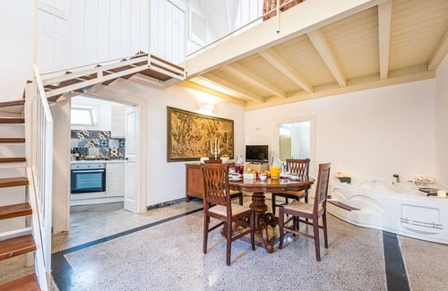 Felline House | The Room of Felline 100 with Whirlpool and Private Terrace