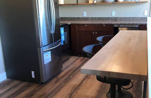 Astoria Apartment | The Roost at Jack Creek