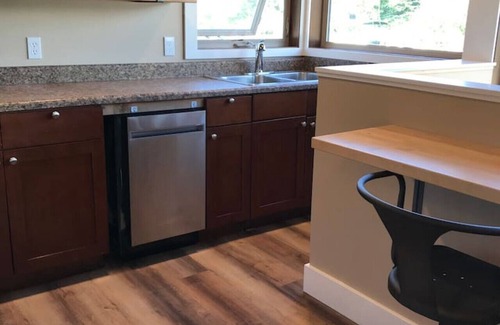 Astoria Apartment | The Roost at Jack Creek