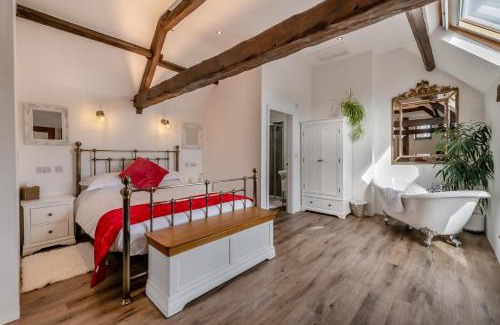 Normanby House | The Roost