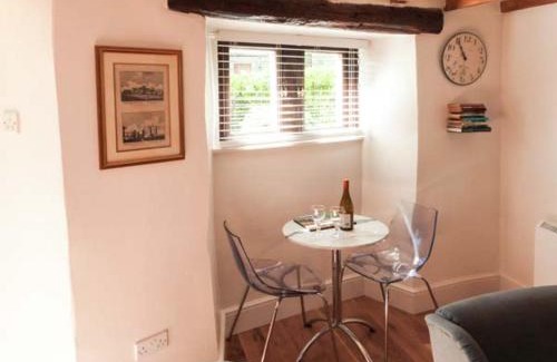 Middleham House | The Round House