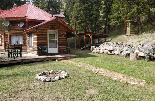 Sula Cabin | The Round House on the East Fork