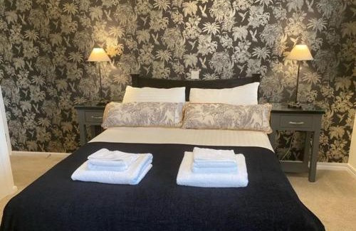 Cottingham Bed & Breakfast | The Royal George