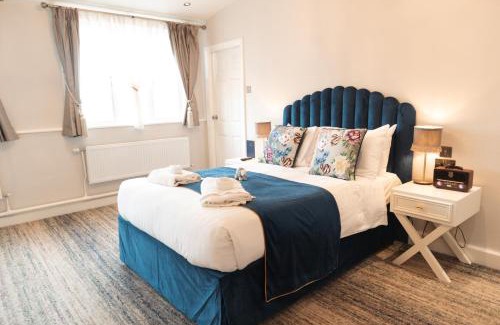 Lancaster Hotel | The Royal Kings Arms