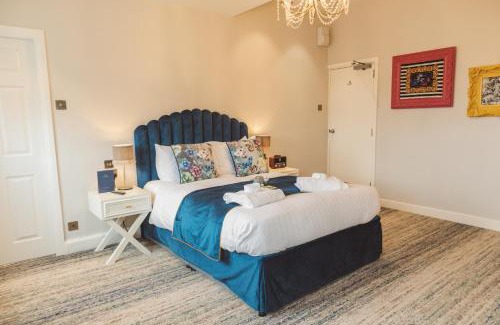 Lancaster Hotel | The Royal Kings Arms