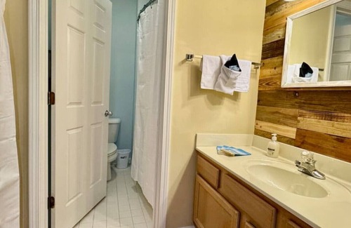 Sea Trail Apartment | The Royal Suite at 215