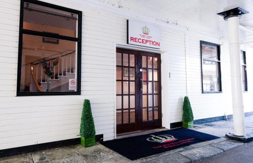 Rochester Hotel | The Royal Victoria & Bull Hotel