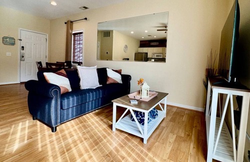 Sea Trail Apartment | The Royal Villa at 215