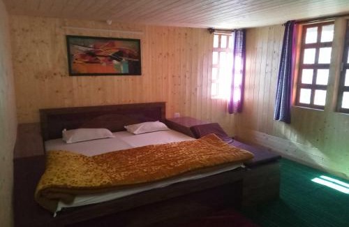 Kumharsain House | The Royal Villa