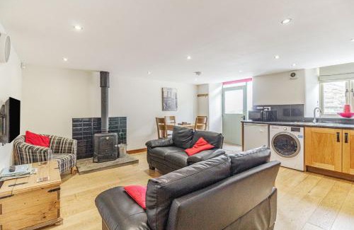 Chesterfield House | The Rumblings 3