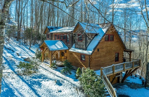 Banner Elk House | The Running Waters Lodge at The Lodges at Eagles Nest