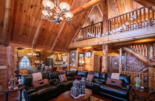 Banner Elk House | The Running Waters Lodge at The Lodges at Eagles Nest