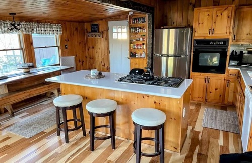 Gloversville House | The Sacandaga Lakeside Escape - NEWLY RENOVATED 2024!