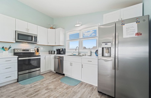 North Topsail Beach House | The Sail - Come Sail Away! Oceanfront Getaway!