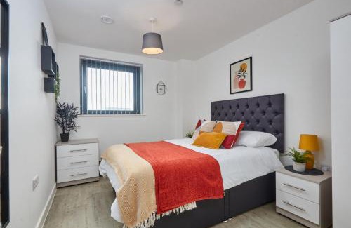 Salford Apartment | The Salford Quay, Warm & Beautiful Apartment with Hyper Fast WiFi & Great views!