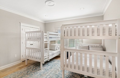 Orange Beach House | The Salty Mermaid-Gorgeous 4 bedroom home with private beach access and communit