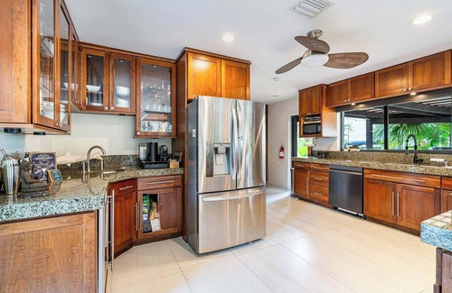Oakland Park House | The Sanctuary, 5BDR Heaven Watrfrt w/heated pool