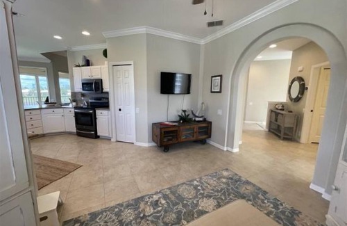 Tropical Cove House | The Sand Trap at Lexington CC Golf Village