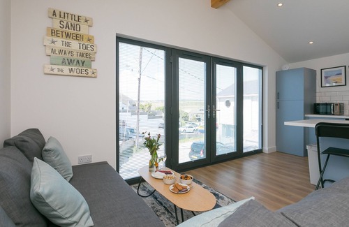 Hayle Cottage | THE SANDBOX, romantic, country holiday cottage in Hayle