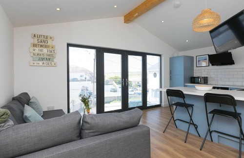 Hayle Cottage | THE SANDBOX, romantic, country holiday cottage in Hayle