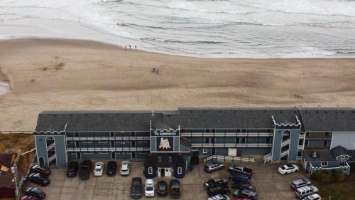 Nelscott Hotel | The Sandcastle Beachfront Hotel