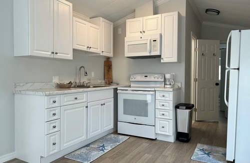 Fort Myers Beach Cottage | The Sanibel Sunshine Cottage