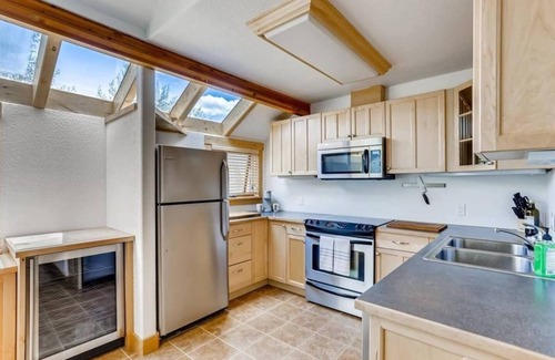 Frisco House | The Sarenne: quiet townhome in Bills Ranch